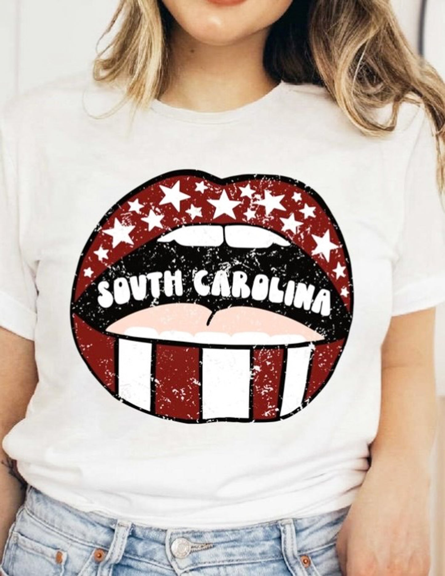 Custom State Name Distressed Lips Tees