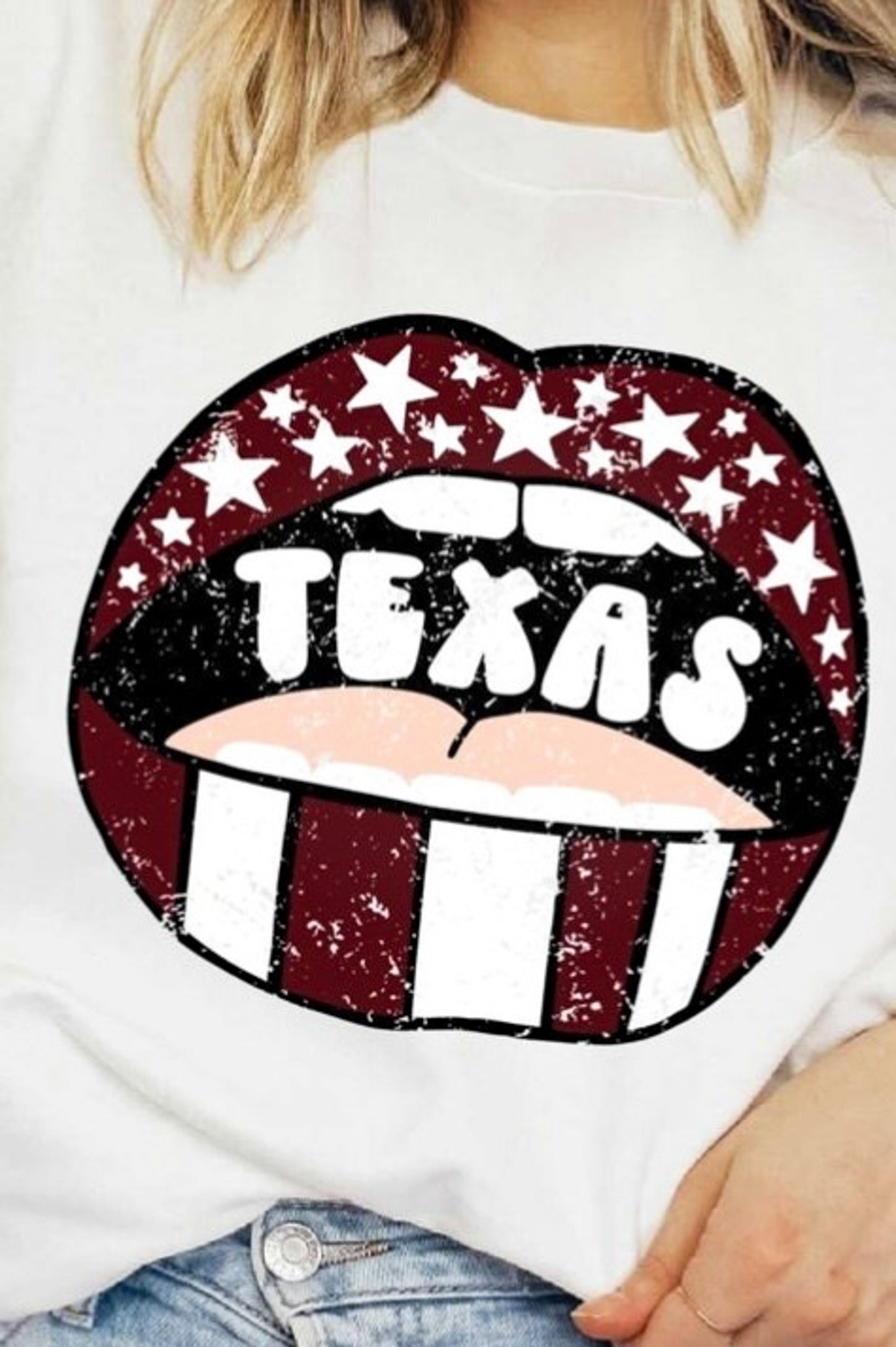 Custom State Name Distressed Lips Tees