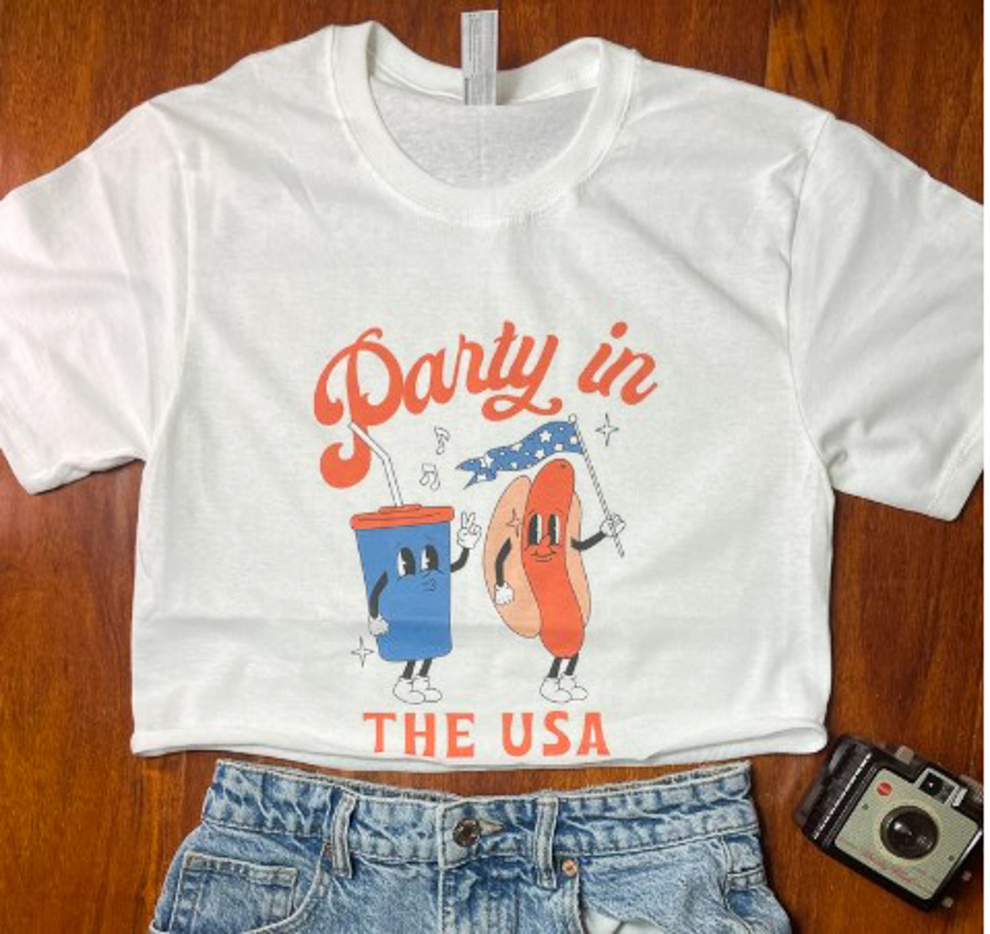 Party In The USA Hot Dog & Soda Cropped Tee