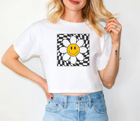 Smiley Flower With Checkered Background Cropped Tee