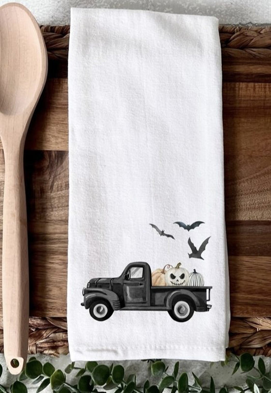 Truck With Jack-O-Lanterns & Bats Towel