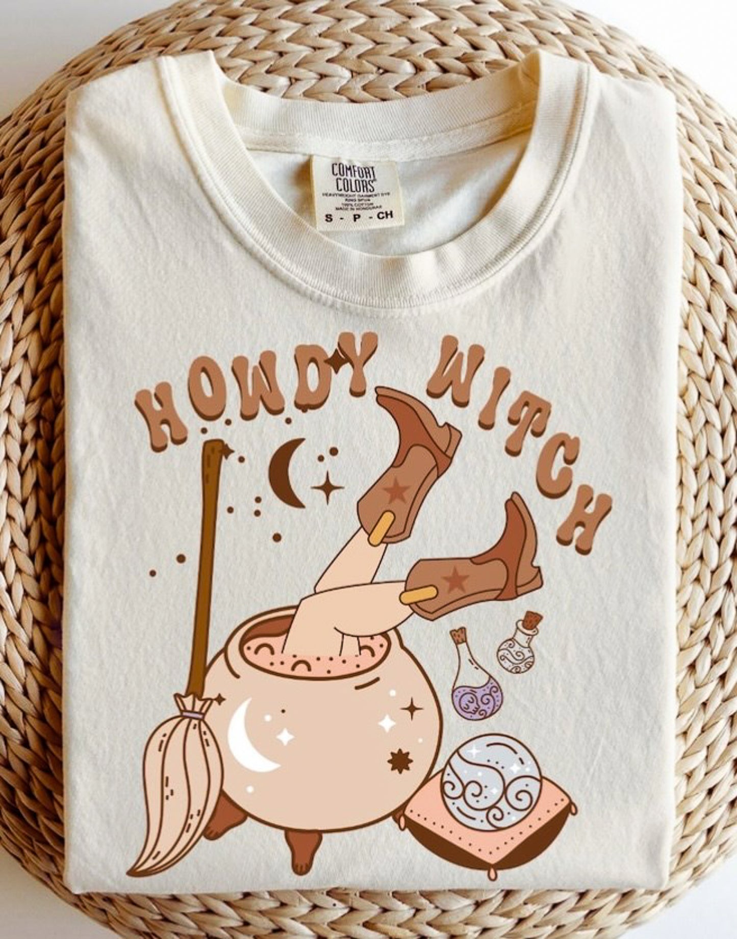 Howdy Witch Caldron Tee