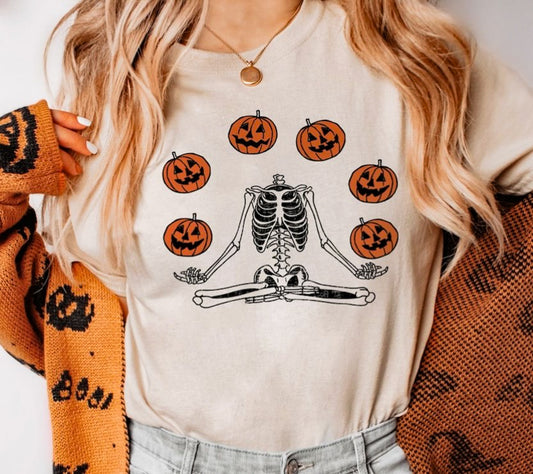 *Skeleton Juggling Jack-O-Lanterns T-Shirt or Crew Sweatshirt