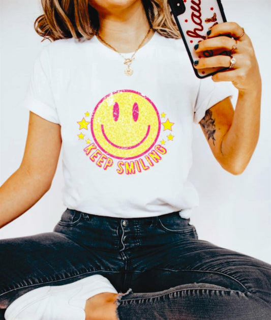 Keep Smiling Tee